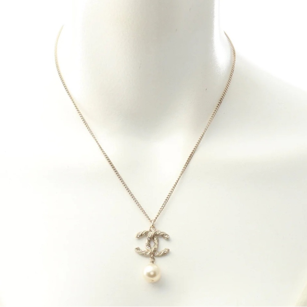👛👛👛Chanel Coco Mark Gold Plated Necklace